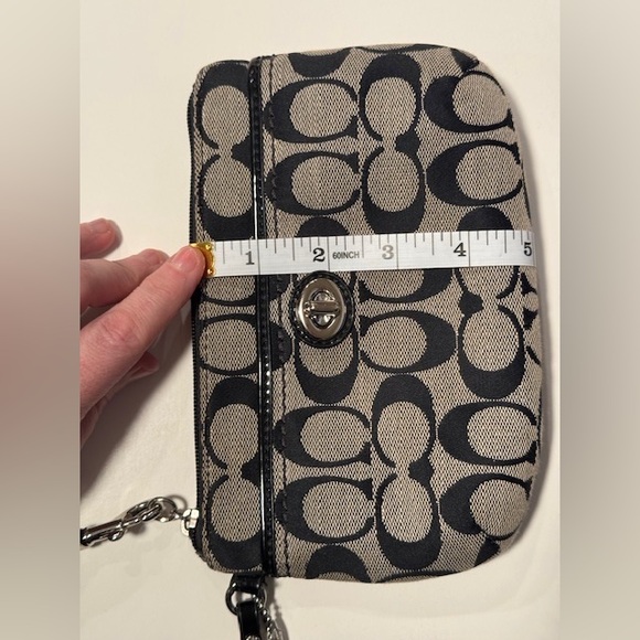Coach Wristlet signature Monogram Black and White Purse - Picture 10 of 16